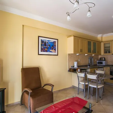 Lissa Garden Villa Buketi بيت للعطل